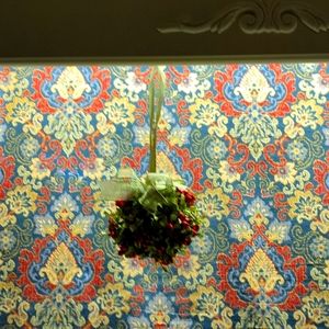 Christmas kissing ball